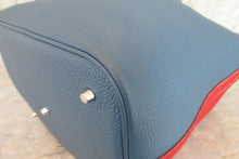 將圖片載入圖庫檢視器 HERMES/エルメス ピコタンロックカザックGM トリヨンクレマンス ルージュカザック/ブルータラサ □P刻印 ハンドバッグ 700090055