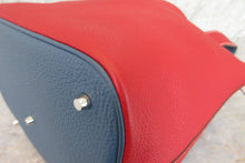 將圖片載入圖庫檢視器 HERMES/エルメス ピコタンロックカザックGM トリヨンクレマンス ルージュカザック/ブルータラサ □P刻印 ハンドバッグ 700090055