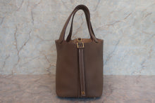 将图片加载到图库查看器,HERMES PICOTIN LOCK MM Clemence leather Etoupe gray C刻印 Hand bag 700120227