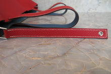 將圖片載入圖庫檢視器 HERMES/エルメス ピコタンロックカザックGM トリヨンクレマンス ルージュカザック/ブルータラサ □P刻印 ハンドバッグ 700090055