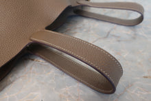 将图片加载到图库查看器,HERMES PICOTIN LOCK MM Clemence leather Etoupe gray C刻印 Hand bag 700120227