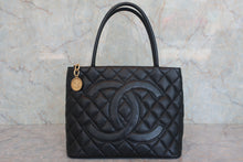 画像をギャラリービューアに読み込む, CHANEL/シャネル 復刻トート キャビアスキン ブラック/ゴールド金具 トートバッグ 800080033