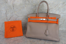 Load image into Gallery viewer, HERMES BIRKIN 35 Clemence leather Gris tourterelle □E Engraving Hand bag 700060282