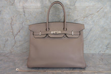 Load image into Gallery viewer, HERMES BIRKIN 35 Clemence leather Gris tourterelle □E Engraving Hand bag 700060282