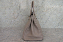 Load image into Gallery viewer, HERMES BIRKIN 35 Clemence leather Gris tourterelle □E Engraving Hand bag 700060282