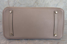 Load image into Gallery viewer, HERMES BIRKIN 35 Clemence leather Gris tourterelle □E Engraving Hand bag 700060282