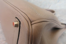 Load image into Gallery viewer, HERMES BIRKIN 35 Clemence leather Gris tourterelle □E Engraving Hand bag 700060282