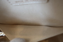 Load image into Gallery viewer, CHANEL Matelasse round chain shoulder bag Lambskin Beige/Gold hadware Shoulder bag 700030239