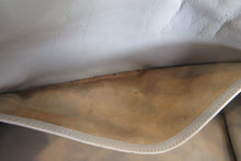 Load image into Gallery viewer, HERMES BIRKIN 35 Clemence leather Gris tourterelle □E Engraving Hand bag 700060282