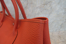 Load image into Gallery viewer, HERMES  GARDEN PARTY PM Negonda leather Capucine □Q Engraving Tote bag 700080050