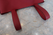 Load image into Gallery viewer, HERMES PICOTIN LOCK Eclat MM Clemence leather/Swift leather Rouge Grenet/Rouge piment Y Engraving Hand bag 700090022