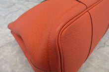 Load image into Gallery viewer, HERMES  GARDEN PARTY PM Negonda leather Capucine □Q Engraving Tote bag 700080050