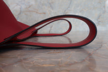 Load image into Gallery viewer, HERMES PICOTIN LOCK Eclat MM Clemence leather/Swift leather Rouge Grenet/Rouge piment Y Engraving Hand bag 700090022