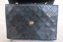 Load image into Gallery viewer, CHANEL Matelasse Big CC mark chain shoulder bag Lambskin Black/Gold hadware Shoulder bag 800030099