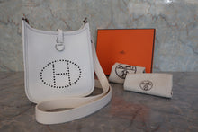 画像をギャラリービューアに読み込む, HERMES/エルメス エブリンTPM トリヨンクレマンス ニューホワイト B刻印 ショルダーバッグ 800090096