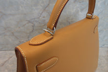 画像をギャラリービューアに読み込む, HERMES/エルメス ケリー32 ボックスカーフ ナチュラルサブレ □E刻印 ショルダーバッグ 700070291
