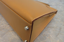 画像をギャラリービューアに読み込む, HERMES/エルメス ケリー32 ボックスカーフ ナチュラルサブレ □E刻印 ショルダーバッグ 700070291