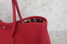 Load image into Gallery viewer, HERMES  GARDEN PARTY PM Manufacture de Boucleries Negonda leather Rouge casaque X Engraving Tote bag 700050255
