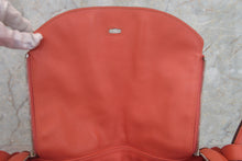 Load image into Gallery viewer, HERMES LINDY 34 Evercolor leather Crevette □R Engraving  Shoulder bag 700020192