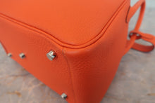 Load image into Gallery viewer, HERMES LINDY 26 Clemence leather Orange poppy U Engraving Shoulder bag 800030116