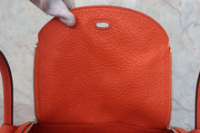 Load image into Gallery viewer, HERMES LINDY 26 Clemence leather Orange poppy U Engraving Shoulder bag 800030116