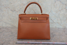 画像をギャラリービューアに読み込む, HERMES/エルメス ケリー28 クシュベル ゴールド 〇T刻印 ショルダーバッグ 800030058