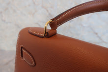 画像をギャラリービューアに読み込む, HERMES/エルメス ケリー28 クシュベル ゴールド 〇T刻印 ショルダーバッグ 800030058