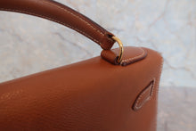 画像をギャラリービューアに読み込む, HERMES/エルメス ケリー28 クシュベル ゴールド 〇T刻印 ショルダーバッグ 800030058