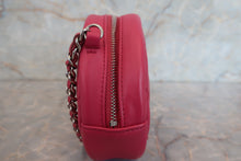 Load image into Gallery viewer, CHANEL Matelasse round chain shoulder bag Lambskin Pink/Silver hadware Shoulder bag 700030106