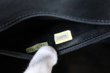 Load image into Gallery viewer, HERMES KELLY 32 Togo leather Rouge pivoine □R Engraving Shoulder bag 700070002