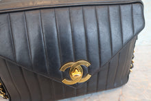 画像をギャラリービューアに読み込む, CHANEL/シャネル マドモアゼルフリンジチェーンショルダーバッグ ラムスキン ブラック/ゴールド金具 ショルダーバッグ 700110118