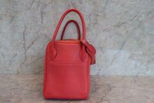 Load image into Gallery viewer, HERMES LINDY 30 Clemence leather Bougainvillier □O Engraving Shoulder bag 700040009