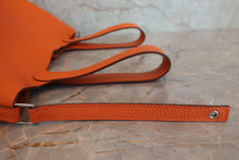 将图片加载到图库查看器,HERMES PICOTIN LOCK MM Clemence leather Orange □P刻印 Hand bag 800060164