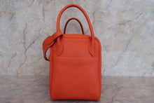 Load image into Gallery viewer, HERMES LINDY 30 Evercolor leather Orange □Q Engraving Shoulder bag 700040008