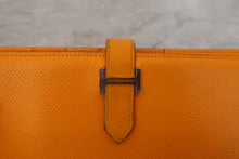 將圖片載入圖庫檢視器 HERMES/エルメス ベアンスフレ ヴォーエプソン ソレイユ □P刻印 財布 800020175