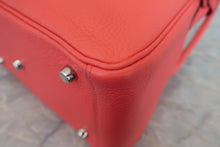 Load image into Gallery viewer, HERMES LINDY 26 Clemence leather Rose jaipur D Engraving Shoulder bag 700080002