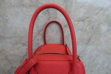 Load image into Gallery viewer, HERMES LINDY 26 Clemence leather Rose jaipur D Engraving Shoulder bag 700080002