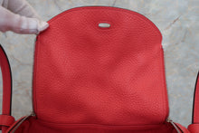 Load image into Gallery viewer, HERMES LINDY 26 Clemence leather Rose jaipur D Engraving Shoulder bag 700080002