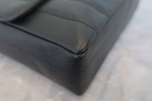 画像をギャラリービューアに読み込む, CHANEL/シャネル マドモアゼルチェーンショルダーバッグ キャビアスキン ブラック/ゴールド金具 ショルダーバッグ 800020014