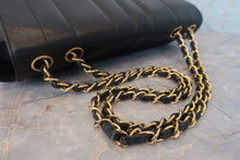 画像をギャラリービューアに読み込む, CHANEL/シャネル マドモアゼルチェーンショルダーバッグ キャビアスキン ブラック/ゴールド金具 ショルダーバッグ 800020014