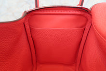 Load image into Gallery viewer, HERMES LINDY 26 Clemence leather Rose jaipur D Engraving Shoulder bag 700080002