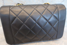 Load image into Gallery viewer, CHANEL  Diana matelasse chain shoulder bag Lambskin Black/Gold hadware Shoulder bag 700100010