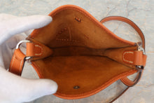 将图片加载到图库查看器,HERMES EVELYNE TPM Graine Couchevel leather Cognac □H刻印 Shoulder bag 800080042