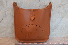将图片加载到图库查看器,HERMES EVELYNE 3PM Epsom leather Gold □L刻印 Shoulder bag 700090217