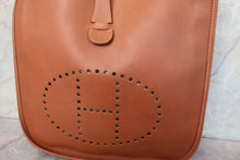 画像をギャラリービューアに読み込む, HERMES/エルメス エブリン1GM クシュベル ゴールド ショルダーバッグ 700110096