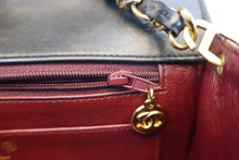 Load image into Gallery viewer, CHANEL  Diana matelasse chain shoulder bag Lambskin Black/Gold hadware Shoulder bag 700100010