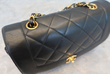 Load image into Gallery viewer, CHANEL  Diana matelasse chain shoulder bag Lambskin Black/Gold hadware Shoulder bag 700100010