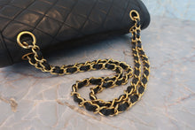 将图片加载到图库查看器,CHANEL/香奈儿 巴黎限定 CF 双盖 链条包 羊皮 Black/Gold hadware(黑色/金色金属) 肩背包 800030144