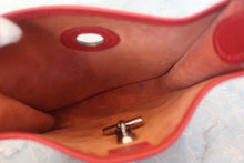 将图片加载到图库查看器,HERMES VESPA TPM Graine Couchevel leather Rouge vif □H刻印 Shoulder bag 700090148