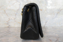 Load image into Gallery viewer, CHANEL Mini matelasse chain shoulder bag Lambskin Black/Gold hadware Shoulder bag 600120026